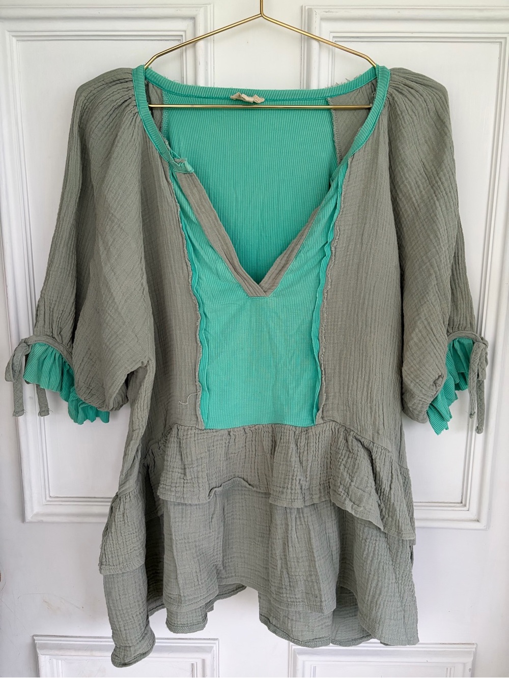 POL Ribbed Layered Neck Top in Mint